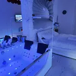 Apartament House - In With Private Jacuzzi, Full Access To Sauna, Gym&billards - Studia Z Prywatnym Jacuzzi Oraz Dostępem Do Sauny, Siłowni I Bilarda Warszawa