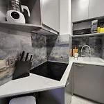 House - In With Private Jacuzzi, Full Access To Sauna, Gym&billards - Studia Z Prywatnym Jacuzzi Oraz Dostępem Do Sauny, Siłowni I Bilarda Apartament