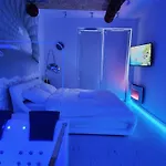 Apartament House - In With Private Jacuzzi, Full Access To Sauna, Gym&billards - Studia Z Prywatnym Jacuzzi Oraz Dostępem Do Sauny, Siłowni I Bilarda