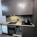 Apartament House - In With Private Jacuzzi, Full Access To Sauna, Gym&billards - Studia Z Prywatnym Jacuzzi Oraz Dostępem Do Sauny, Siłowni I Bilarda