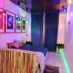 House - In With Private Jacuzzi, Full Access To Sauna, Gym&billards - Studia Z Prywatnym Jacuzzi Oraz Dostępem Do Sauny, Siłowni I Bilarda Apartament *