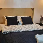 House - In With Private Jacuzzi, Full Access To Sauna, Gym&billards - Studia Z Prywatnym Jacuzzi Oraz Dostępem Do Sauny, Siłowni I Bilarda Warszawa