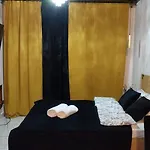 House - In With Private Jacuzzi, Full Access To Sauna, Gym&billards - Studia Z Prywatnym Jacuzzi Oraz Dostępem Do Sauny, Siłowni I Bilarda Apartament