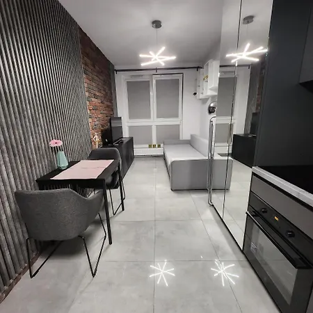 House - In With Private Jacuzzi, Full Access To Sauna, Gym&billards - Studia Z Prywatnym Jacuzzi Oraz Dostępem Do Sauny, Siłowni I Bilarda * Warszawa