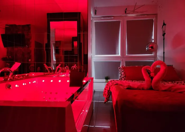 House: With Jacuzzi, Prosecco & Wellness Facilities Apartment