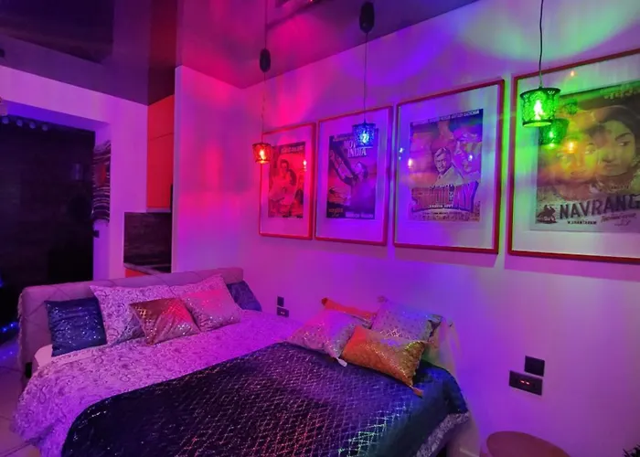 House: With Jacuzzi, Prosecco & Wellness Facilities Apartment Warsaw