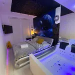 Апартаменты Jacuzzi & Sauna Mokotow Варшава