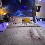 Jacuzzi & Sauna Mokotow Apartman