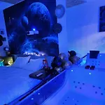 Jacuzzi & Sauna Mokotow Daire Varşova