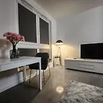 Jacuzzi & Sauna Mokotow Apartman Varsó