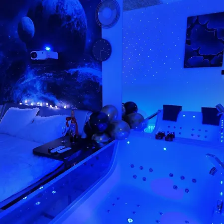 House - In With Private Jacuzzi, Full Access To Sauna, Gym&billards - Studia Z Prywatnym Jacuzzi Oraz Dostępem Do Sauny, Siłowni I Bilarda *