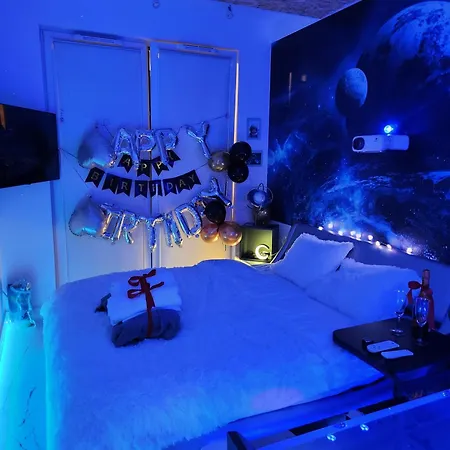 House - In With Private Jacuzzi, Full Access To Sauna, Gym And Billards - Studia Z Prywatnym Jacuzzi Oraz Dostepem Do Sauny, Silowni I Bilarda Warschau