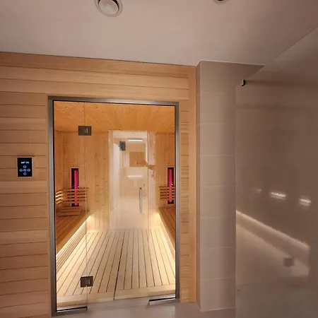 House - In With Private Jacuzzi, Full Access To Sauna, Gym And Billards - Studia Z Prywatnym Jacuzzi Oraz Dostepem Do Sauny, Silowni I Bilarda Warschau
