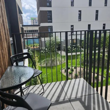 Apartment House: With Jacuzzi, Prosecco & Wellness Facilities *