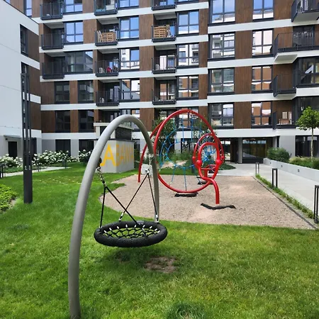 House - In With Private Jacuzzi, Full Access To Sauna, Gym And Billards - Studia Z Prywatnym Jacuzzi Oraz Dostepem Do Sauny, Silowni I Bilarda * Warschau