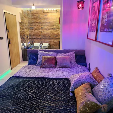 Jacuzzi & Sauna Mokotow דירה