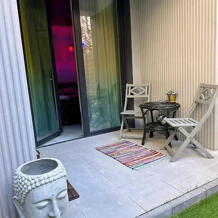 House - In With Private Jacuzzi, Full Access To Sauna, Gym And Billards - Studia Z Prywatnym Jacuzzi Oraz Dostepem Do Sauny, Silowni I Bilarda